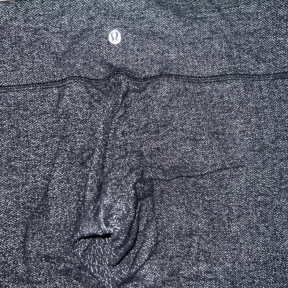 Lululemon Heathered Herringbone Capri Leggings Size 10